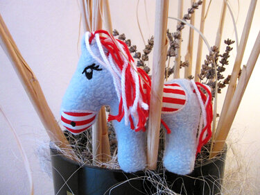 Stickdatei Pferdchen für den Rahmen 13 cm x 18 cm - Sticken