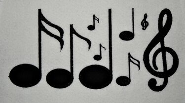 Stickdatei Noten Notenschlüssel - Sticken