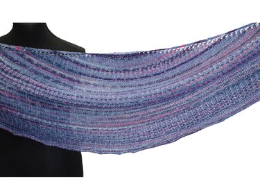 Crescent Shawl 'April Weather' - Image 4