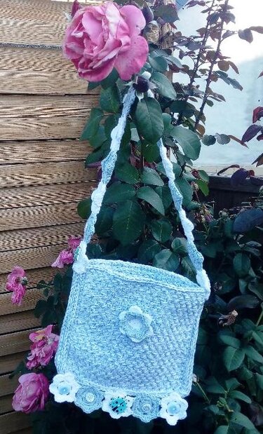 Kinder-Tasche "Small Flowers" - Häkeln