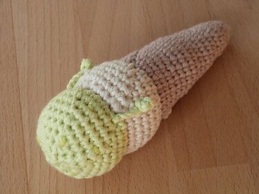 Crochet pattern for ice-cream, 3 types: popsicles and cone wíth ice scoops