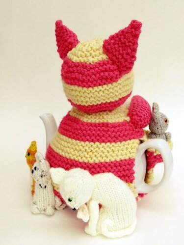 Crazy Cat Lady Tea Cosy - Knitting