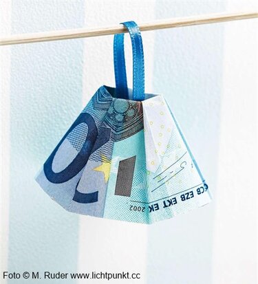 Origami Geldschein Kleider (*) - Basteln