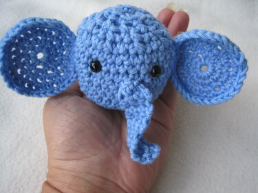 El Fanti, Elefant als Taschenbaumler häkeln oder auch als Anhänger