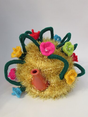 Christmas Tinsel and Fairy Lights Tea Cosy - Knitting