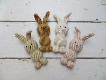 Häkelanleitung, kleine Häschen 'Moppelchen'