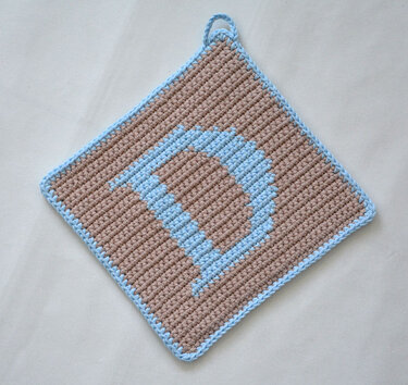 Letter "D" Potholder Crochet Pattern - for beginners