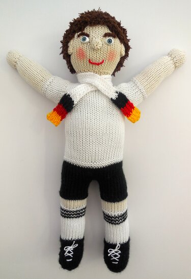 Strickanleitung Fussballspieler - Maskottchen - WM - Bild 3