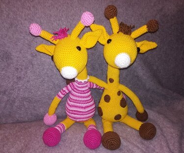 Schlenkergiraffe Mila und Milo - Sparangebot - Bild 2