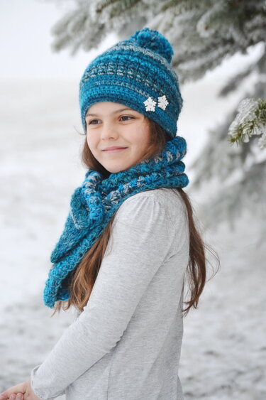 - SAMIRA - Bommelmütze und Schal im Set, unisex für jede und jedes Garn anzupassen, Knopfschal, Bommelbeanie - Bild 2