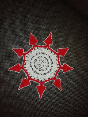 Weihnachtsdeckchen mit Bäumchenrand - Häkeln