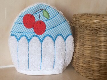 Cupcake-Waschlappen mit Kirsche Stickdatei ♥ ITH 13x18 / 12x12 - Sticken