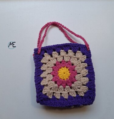 Granny Square Bag - Crochet