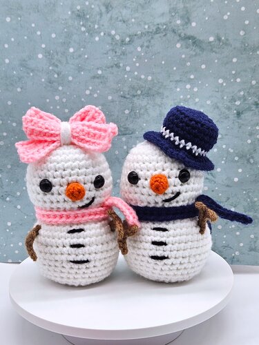 Jolly Snow Couple- Crochet Amigurumi Pattern- English