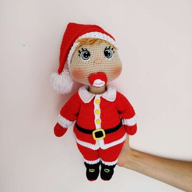 Lulu in a Santa Claus outfit crochet pattern, Christmas Santa outfit
