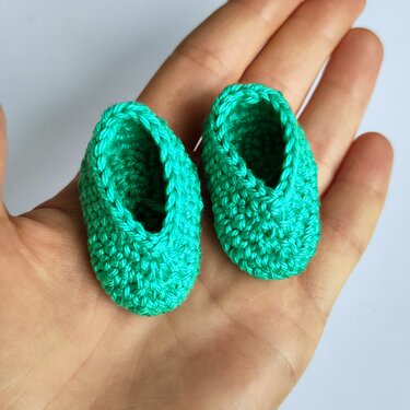 Oriental doll outfit for the Astrid doll. - Crochet