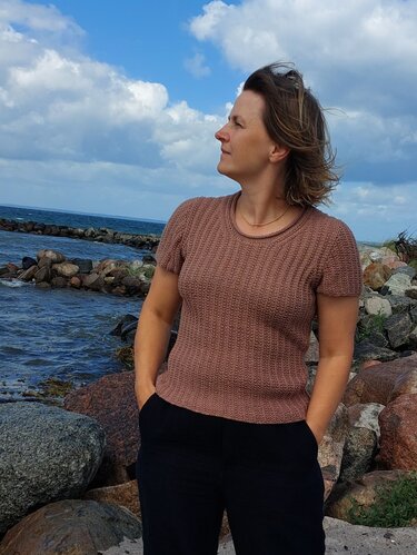 TEX tee, knitting pattern