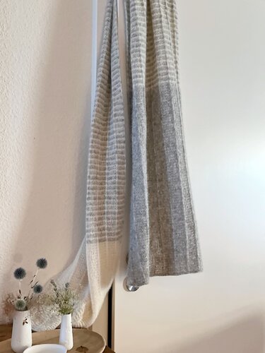 Strickanleitung Schal-Stola  "Licht und Schatten" 1 Anleitung- 4 Varianten - Bild 4