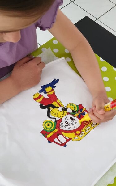 Feuerwehr Stickdatei – Ausmalmotiv für Kinder & kreative Regentage - Sticken