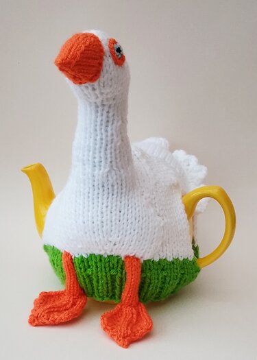 TeaCosyFolk's White Embden Goose Tea Cosy Knitting Pattern