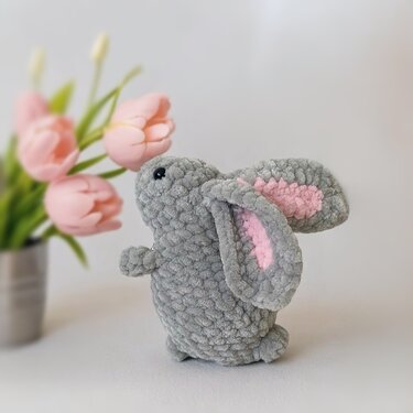 Plush Easter bunny. Low sew. Crochet pattern