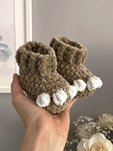 Häkelanleitung für Dino-Babyschuechen, aus Plüschwolle - Bild 4