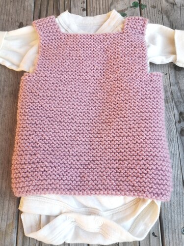 Easy knitting pattern baby slipover / sleeveless sweater vest for children