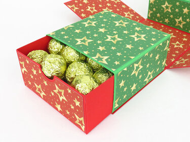 Weihnachtliche Explosionsbox mit Schubladen – Bastelvorlagen und Anleitung - Basteln