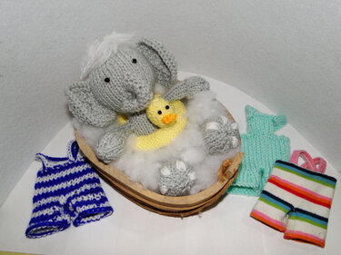 Gigi the little elephant knitting pattern