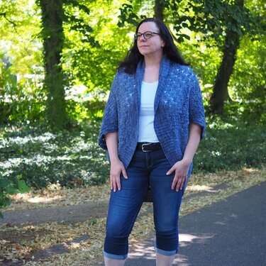 Pattern Tiffany - A casual shrug with lace - Image 5