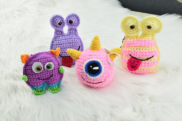 Halloween pocket monsters keychains crochet PDF pattern