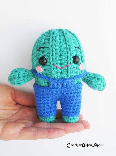 Amigurumi Cactus in Overalls - Crochet