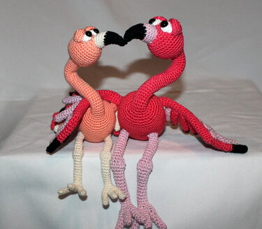 Flamingos Flora and Fine crochet pattern english version