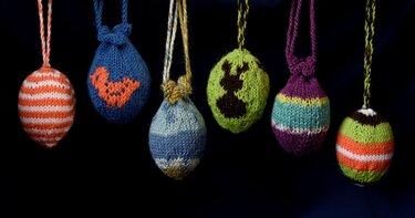 Sparset: 6 Anleitungen für gestrickte Ostereier - Stricken