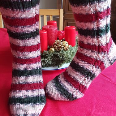 Yul Socken - Stricken