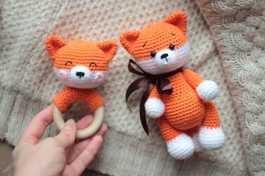 Crochet pattern 2 in 1 Amigurumi fox and rattle