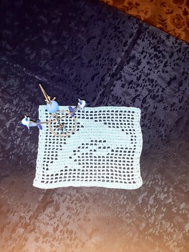 kleines Deckchen / Untersetzer "Delfin" häkeln - Bild 2