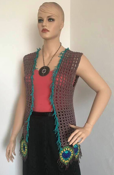 Petra Perle Weste Pfauenauge - Häkeln