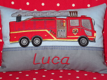 Kissenhülle leer für eigene Motive und Name ITH Stickdatei - Sticken