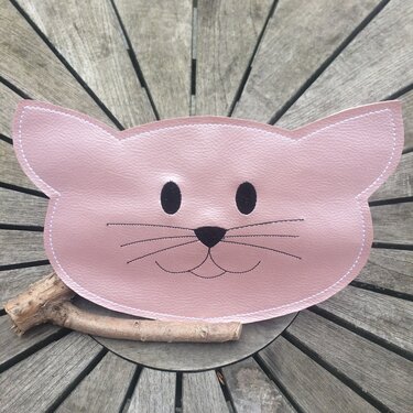 MugRug Katze ITH Stickdatei 10x10 - 16x26 - Sticken