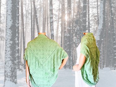 Hellgrüner gestrickter Seelenwärmer, Rückansicht und Seitenansicht vor winterlichem Waldhintergrund