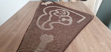 Cat and Dog, Shadow Knitting, Illusion Knitting, Motif Shawl