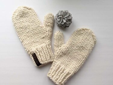 Pattern Family Set Bulky Knit Mittens - Knitting