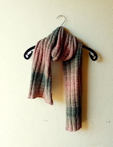 Knitting pattern scarf "Mauve"