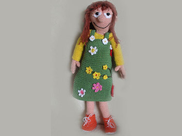 Flowergirl Iris - Crochet