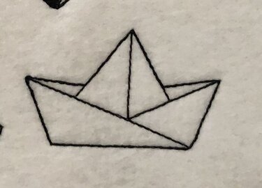 Papierschiff Doodle 10x10 - Sticken