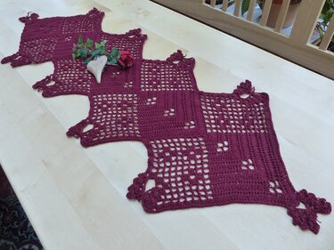 Tafelini Butterfly Häkelanleitung für einen Tischläufer oder Tischdecke