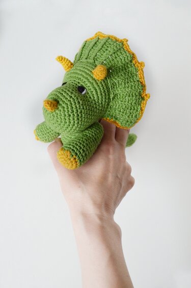 Dinosaur triceratops crochet pattern