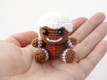 Amigurumi Mini Gingerbread Man Crochet Pattern