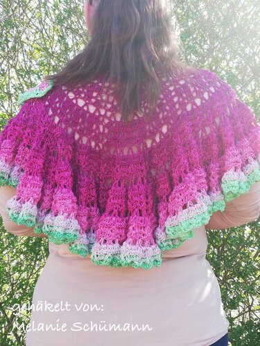 Anleitung: Wickelrock bzw. sehr stark gewelltes Tuch "Sinaran matahari" - Bild 10